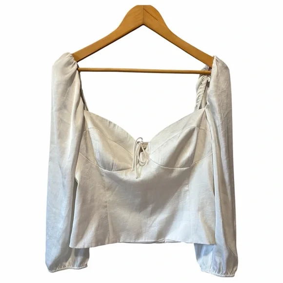 NWT Aritzia Wilfred Novella Blouse,Puff Sleeve,Sweetheart Neckline XL - Picture 2 of 8